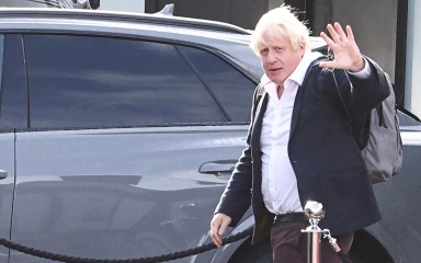 Boris Johnson se povukao iz utrke za premijera, Sunak novi favorit