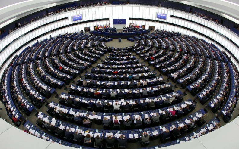 Europski parlament za jednakost konstitutivnih naroda u BiH, ali protiv Schmidtove odluke