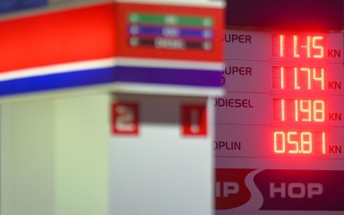 Petrol i Crodux u srijedu prekidaju prodaju goriva u znak protesta!