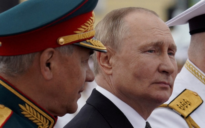 Putin na susretu s majkama vojnika teško disao i često pročišćavao grlo