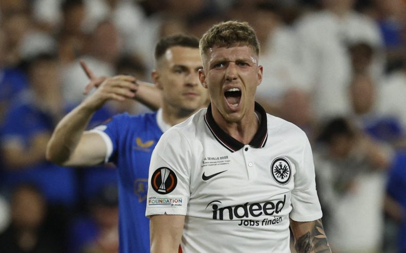Eintracht ostvario sedmu pobjedu u posljednjih osam utakmica, Hrvoje Smolčić uspješniji od Andreja Kramarića