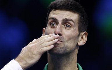 Novak Đoković osigurao polufinale završnog turnira u Torinu, pobjeda Tsitsipasa donosi mu prvo mjesto skupine