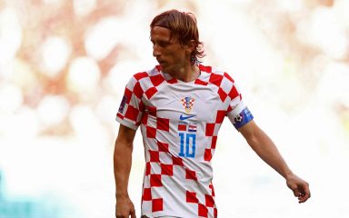 Luka Modrić postao je prvi nogometaš koji je nastupio na Europskom i Svjetskom prvenstvu u tri različita desetljeća