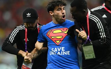 Talijana koji je utrčao na teren u Kataru spasio – Gianni Infantino: “Došao je u četiri ujutro…”