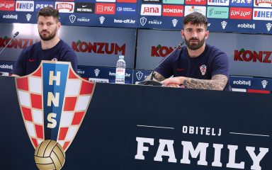 Petković i Livaja uvjeravaju da Hrvatska neće imati problema s napadačima: “Bitno je da dobro igramo, golovi će doći…”