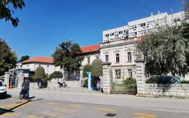 U Općoj bolnici Zadar preminula 22-godišnjakinja