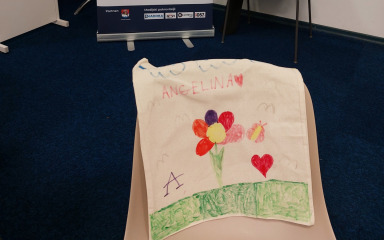 Djeca oslikavala platnene vrećice motivima vezanim za očuvanje okoliša