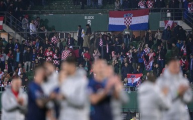 UEFA kaznila HNS zbog ponašanja navijača na utakmici u Beču