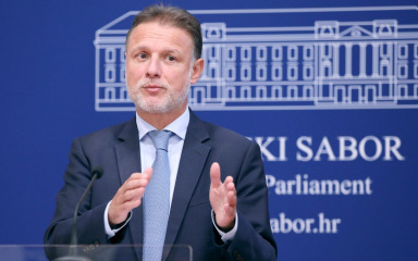Jandroković: Obnova mora ići brže