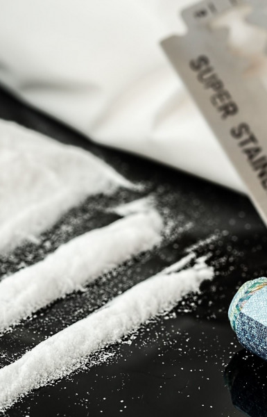Policija zaustavila Porsche, a kod vozača pronašli tri vrećice kokaina