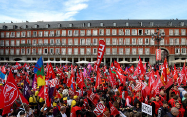Prosvjednici u Madridu poručili: “Plaća ili sukob”