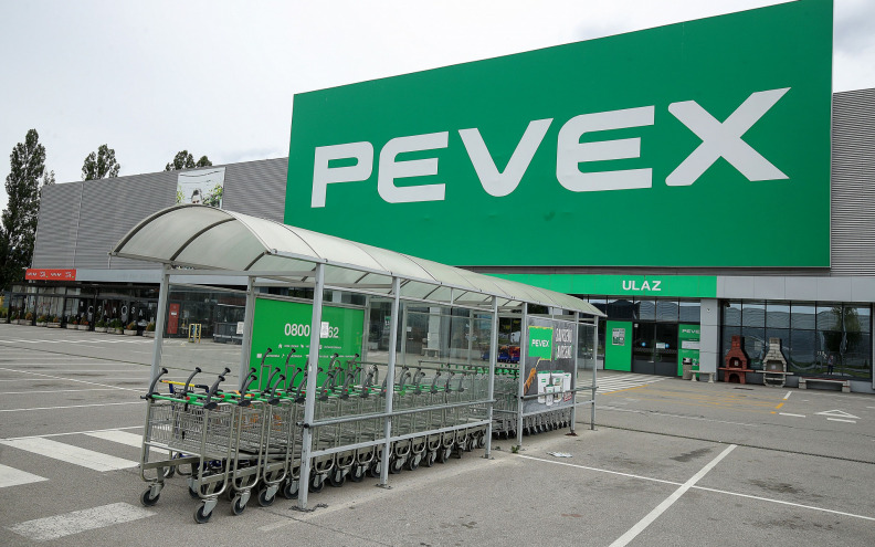 Velika dioničarska trojka Pevexa prodaje svoje udjele, cijena bi mogla doći do 500 milijuna eura