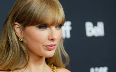 Pop diva Taylor Swift planira uzeti redateljsku palicu: sprema dugometražni film