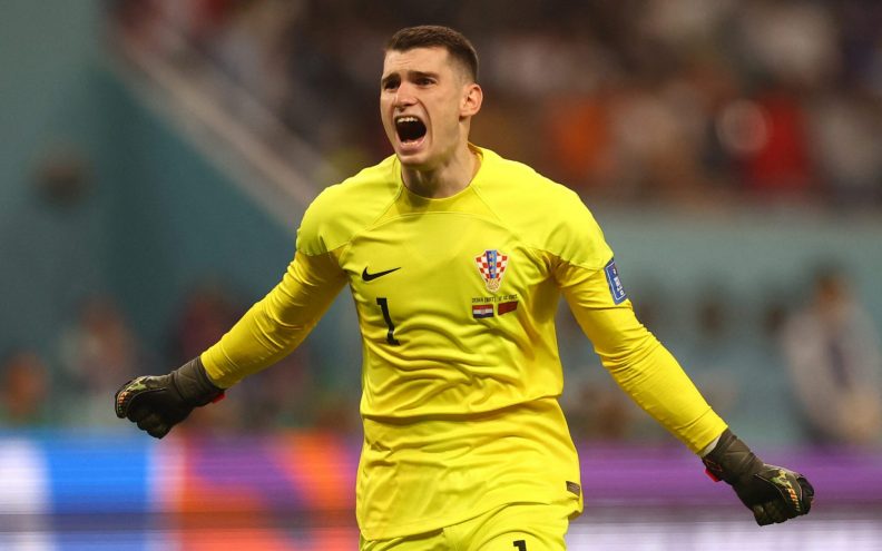 Dominik Livaković se našao u biranom društvu, FIFA ga je uvrstila među kandidate za prestižnu nagradu