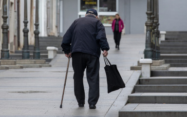 Unatoč Vladinom obećanju, umirovljenici i dalje skeptični