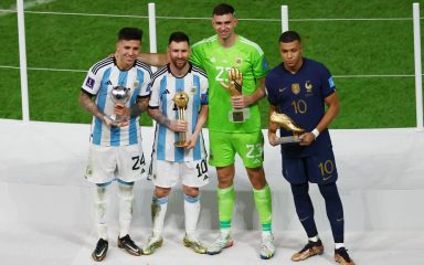 Leo Messi dobio Zlatnu loptu, Kylian Mbappe Zlatnu kopačku, a jedna pojedinačna nagrada otišla je i u ruke Luke Modrića