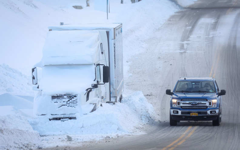 Snijeg i led paralizirali Buffalo, najmanje 30 osoba izgubilo život u nezapamćenoj zimskoj oluji