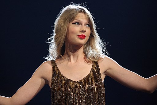 Taylor Swift po prvi put od ’80.-ih prodala više kopija vinila nego CD-a