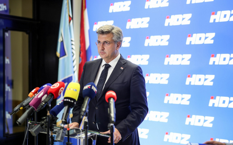 Premijer Plenković oko 19 sati na konferenciji za novinare o novim ministrima
