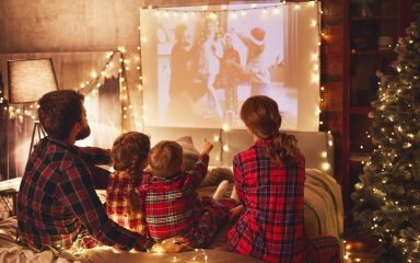 Božićni program: Prijedlozi za atraktivne filmove i serije za sve ukuse i generacije