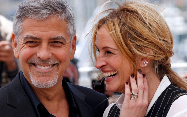 Julia Roberts, u čast Georgeu Clooneyu, nosila haljinu sa printevima njegovog lica