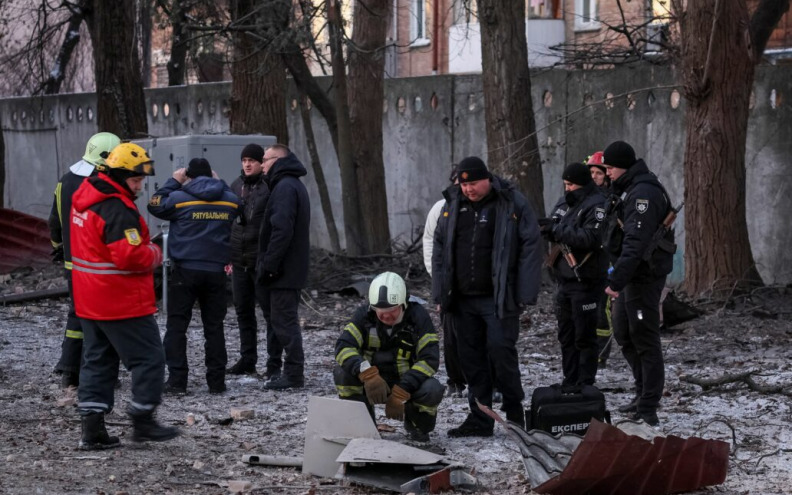 U napadu dronovima u Kijevu oštećene dvije upravne zgrade