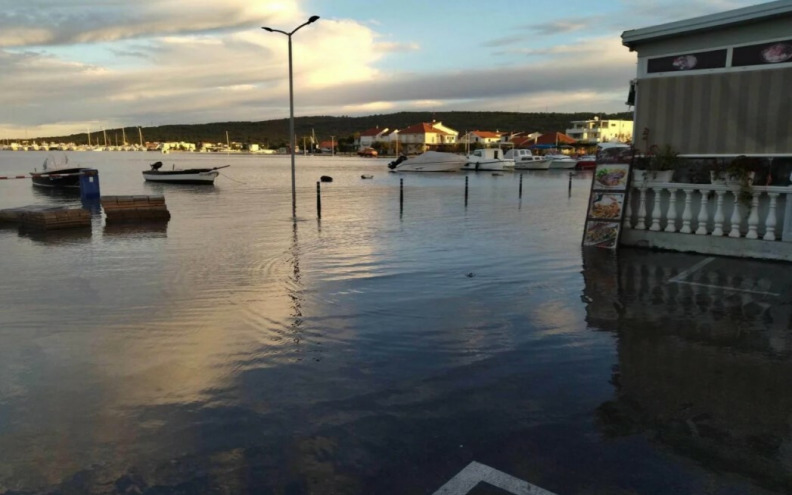 Ni radovi na obali u Sukošanu neće spriječiti poplavljivanje