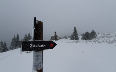 Cesta do Zavižana i dalje je zatvorena za sav promet