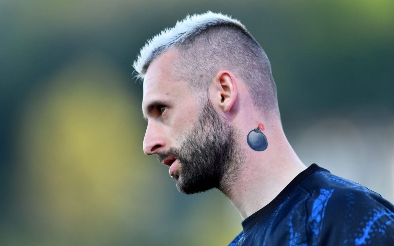 Marcelo Brozović osvanuo na naslovnici kultnog sportskog dnevnika, Intera ga je stavio na transfer listu...