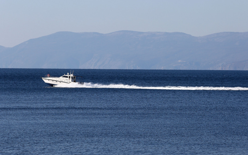 Policajci na moru još jednom iskazali svoju humanost, brzom reakcijom pomogli Ižaninu i prevezli ga u Zadar