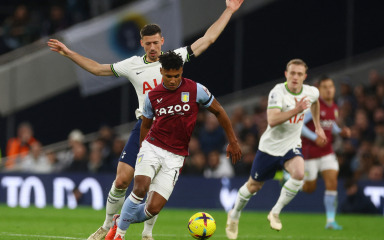 Aston Villa pobjedom nad Tottenhamom otvorila 2023. godinu, Perišić odigrao 88 minuta