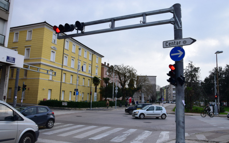 Novi semafori u Jazinama omogućili olakšan protok prometa
