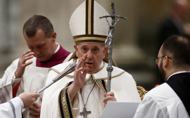 Papa:” Kriminalizacija homoseksualnosti nije ni dobra ni pravedna, homoseksualnost nije zločin.”