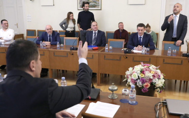 Antikorupcijsko vijeće počelo saslušavanjem Petrova, Zekanović napustio sjednicu