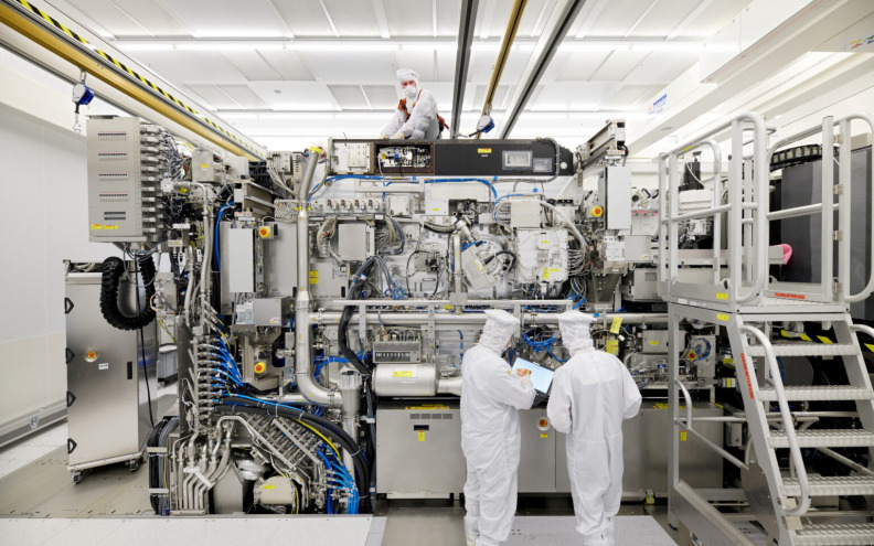 Nizozemski proizvođač strojeva za čipove ima poslove “na čekanju”