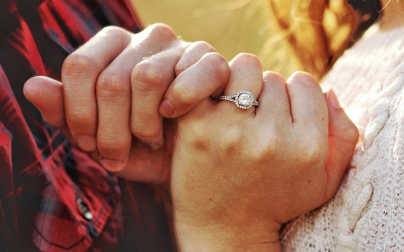 Žena otkrila da se 'slučajno' udala za svog rođaka i rodila njihovo dijete