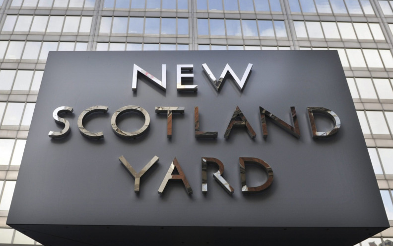 Bivši londonski policajac osuđen na doživotni zatvor za desetke silovanja