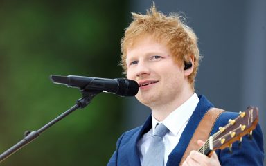 Ed Sheeran otkrio da su mu se dogodile ‘neke turbulentne stvari’ i objasnio svoju odsutnost