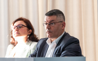 Za Zadarsku županiju u 2022. izdano više od sedam tisuća radnih dozvola