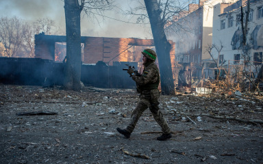 Ukrajina ne odustaje od Bahmuta: Zelenski traži od vojske da “pronađe snage” za obranu