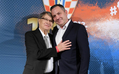 Brojne dirljive objave posvećene Ćiri Blaževiću: Treneru moj, voljet ću vas zauvijek!