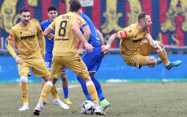 Hajduk s igračem više nadigrao Varaždin i prekinuo niz poraza