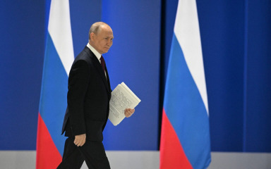 Novi Putinov potez: Sad je opozvao dekret iz 2012. koji je podupirao suverenitet Ukrajine