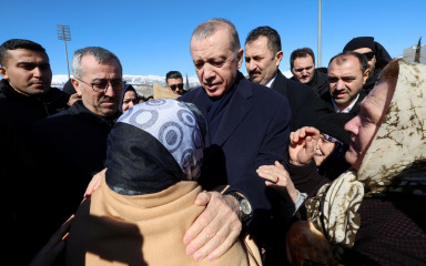 Turski predsjednik Erdogan obećao brzu obnovu