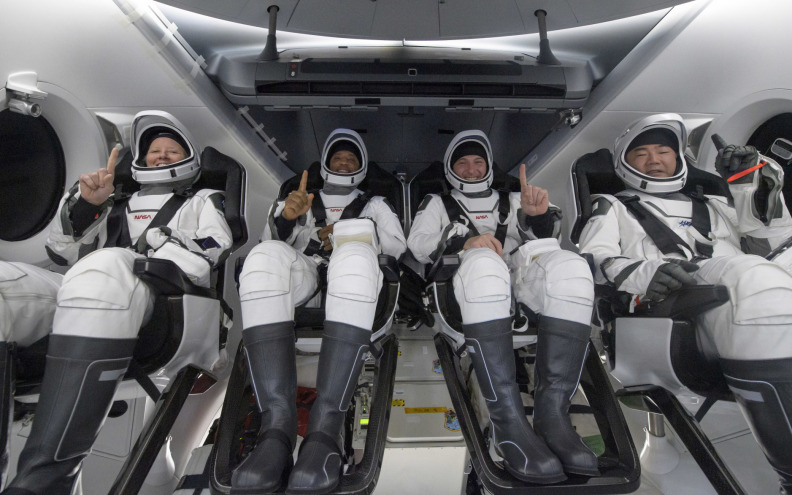 Muskovi astronauti krenuli doma, sutra navečer bi trebali biti na Zemlji