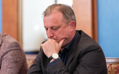 Već drugi put odgođen sastanak gradonačelnika i Meštrovića