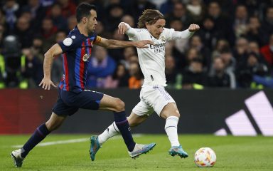 Barcelona stekla minimalnu prednost u polufinalu Kupa protiv Reala, Luka Modrić igrao do 84. minute