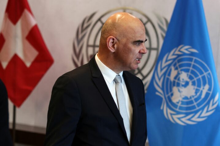 Švicarski predsjednik osudio “ratno ludilo”, protiv slanja oružja Ukrajini