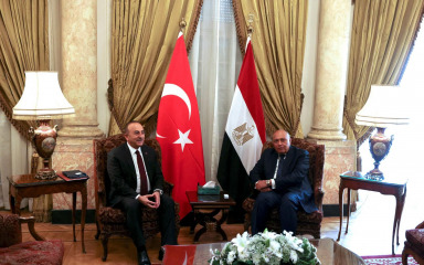 Turski ministar vanjskih poslova posjetio Egipat nakon desetljeća loših odnosa