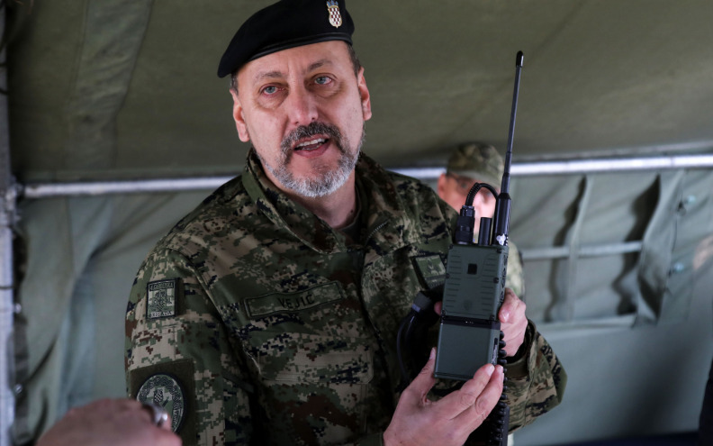 Predstavljen novi taktički radiouređaj Hrvatske vojske, a proizveden je “kod kuće”